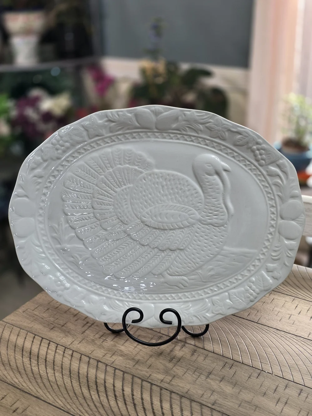 White Embossed Turkey Serving Platter - Classic Ceramic Holiday Platter